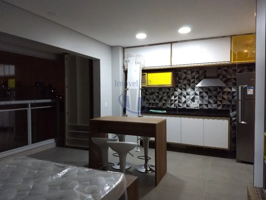 Foto 1 de Apartamento com 1 Quarto para alugar, 35m² em Aclimação, São Paulo