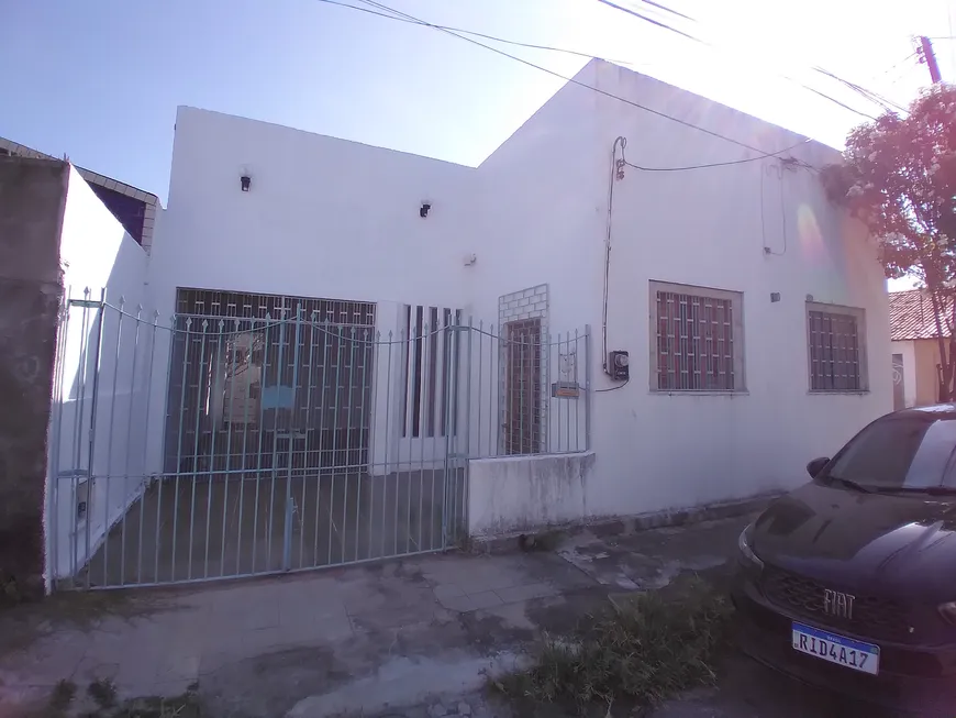 Foto 1 de Casa com 3 Quartos à venda, 100m² em Benfica, Fortaleza