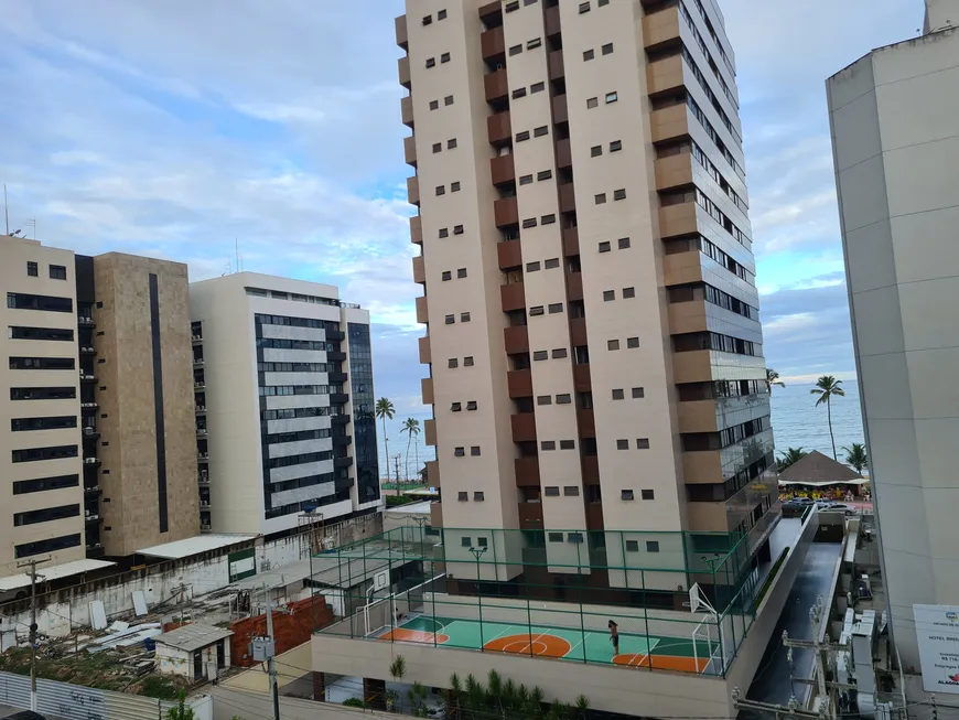 Foto 1 de Apartamento com 4 Quartos à venda, 120m² em Jatiúca, Maceió