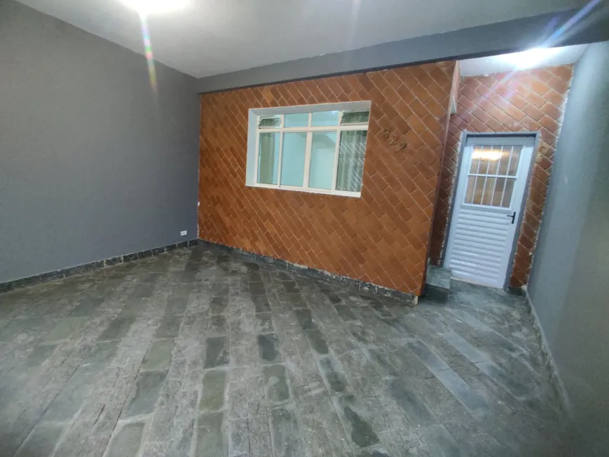 Foto 1 de Sobrado com 3 Quartos para alugar, 150m² em Vila Butantã, São Paulo