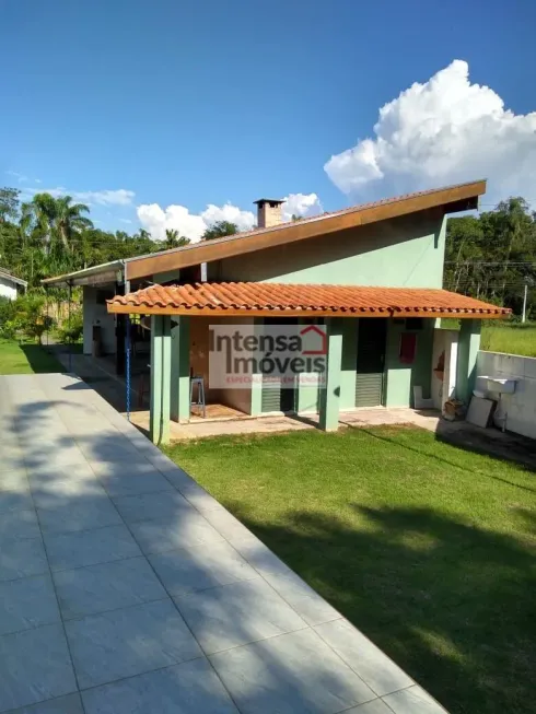 Foto 1 de Fazenda/Sítio com 2 Quartos à venda, 1300m² em Mandú, Pindamonhangaba