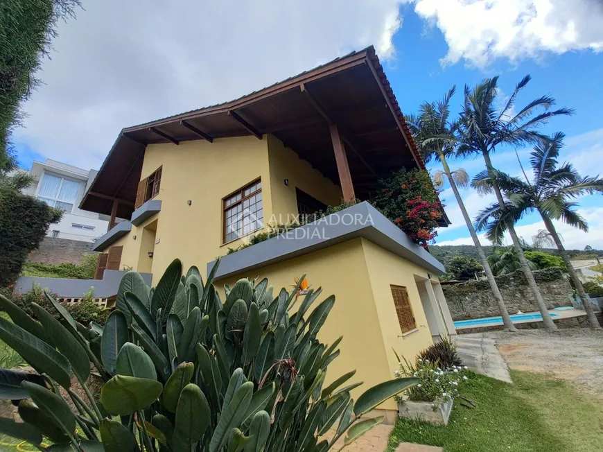 Foto 1 de Casa com 3 Quartos à venda, 238m² em Trindade, Florianópolis