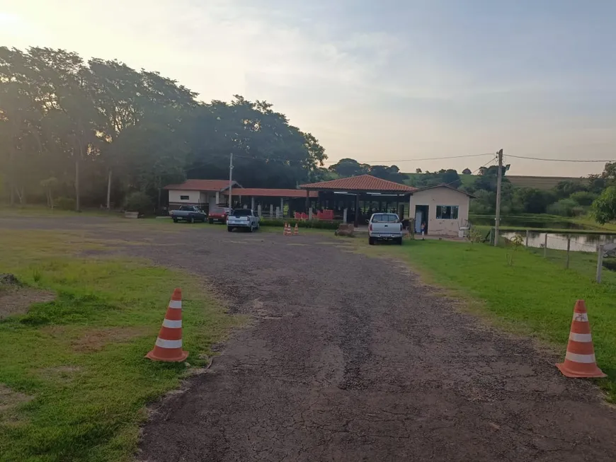 Foto 1 de Fazenda/Sítio com 3 Quartos à venda, 880m² em Area Rural de Artur Nogueira, Artur Nogueira