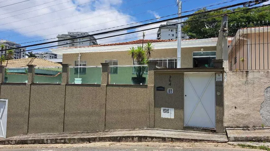 Foto 1 de Casa com 3 Quartos à venda, 239m² em Cidade São Francisco, São Paulo