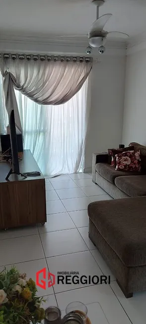 Foto 1 de Apartamento com 2 Quartos à venda, 110m² em Dos Municípios, Balneário Camboriú