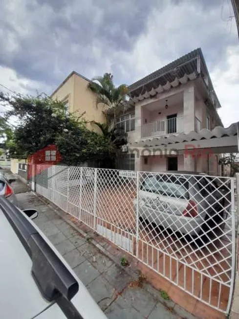Foto 1 de Casa com 2 Quartos à venda, 88m² em Irajá, Rio de Janeiro