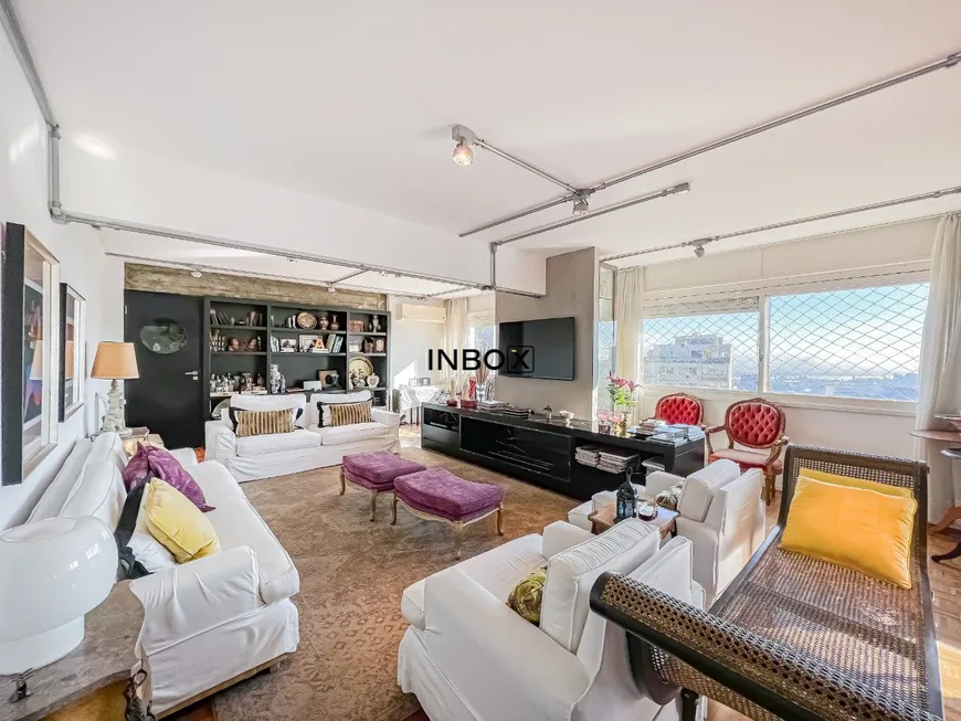 Foto 1 de Apartamento com 3 Quartos à venda, 246m² em Independência, Porto Alegre