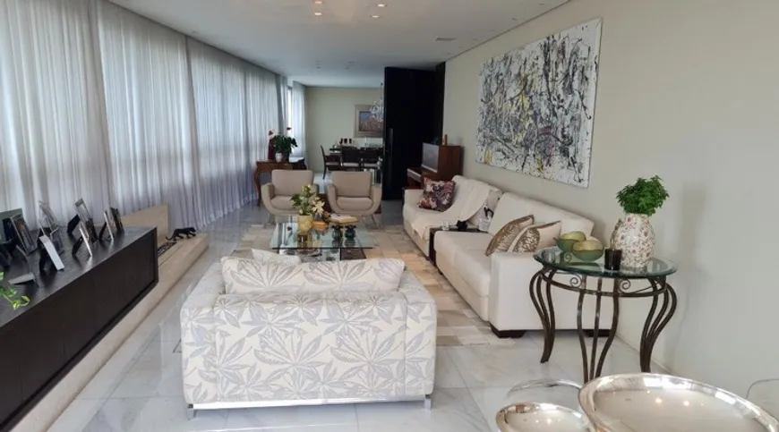 Foto 1 de Apartamento com 4 Quartos à venda, 355m² em Santa Lúcia, Belo Horizonte