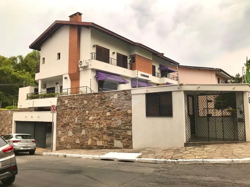 Foto 1 de Sobrado com 3 Quartos para alugar, 720m² em Vila Madalena, São Paulo