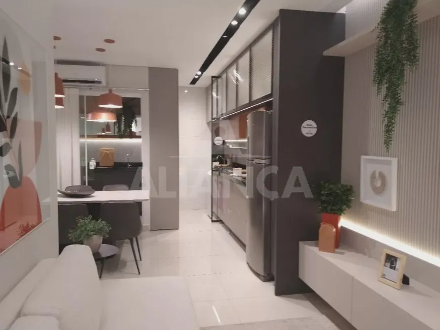 Foto 1 de Apartamento com 2 Quartos à venda, 56m² em Residencial Fruta do Conde, Uberlândia