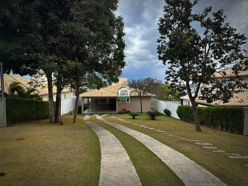 Foto 1 de Casa de Condomínio com 4 Quartos à venda, 220m² em Varzea, Lagoa Santa