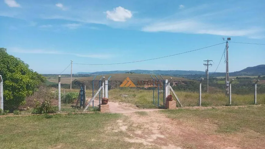 Foto 1 de Fazenda/Sítio com 4 Quartos à venda, 360m² em Zona Rural, Monte Santo de Minas