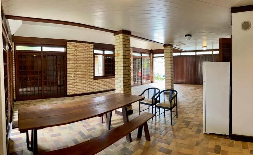 Foto 1 de Casa com 3 Quartos à venda, 215m² em Arembepe Abrantes, Camaçari