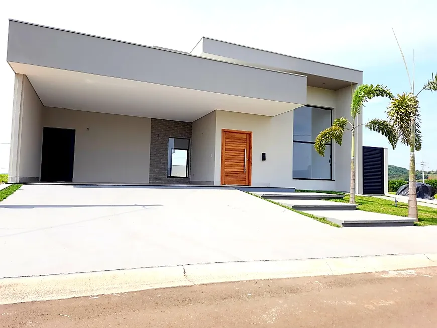 Foto 1 de Casa de Condomínio com 3 Quartos à venda, 250m² em Centro, Analândia