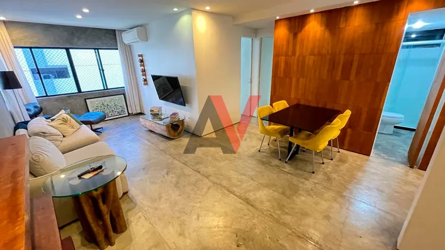 Foto 1 de Apartamento com 2 Quartos à venda, 65m² em Boa Viagem, Recife