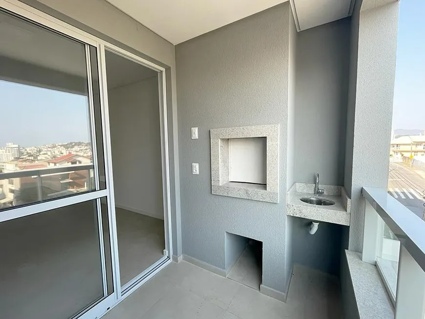 Foto 1 de Apartamento com 3 Quartos à venda, 80m² em Capoeiras, Florianópolis