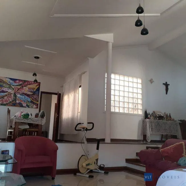 Foto 1 de Casa com 4 Quartos à venda, 283m² em Fatima, Pouso Alegre