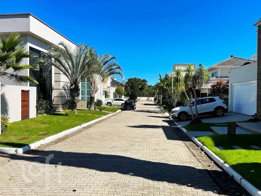 Foto 1 de Casa de Condomínio com 4 Quartos à venda, 227m² em Vargem Pequena, Florianópolis