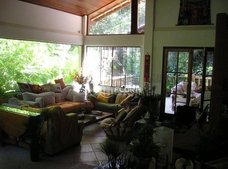 Foto 1 de Casa com 4 Quartos à venda, 270m² em Serra Grande, Niterói