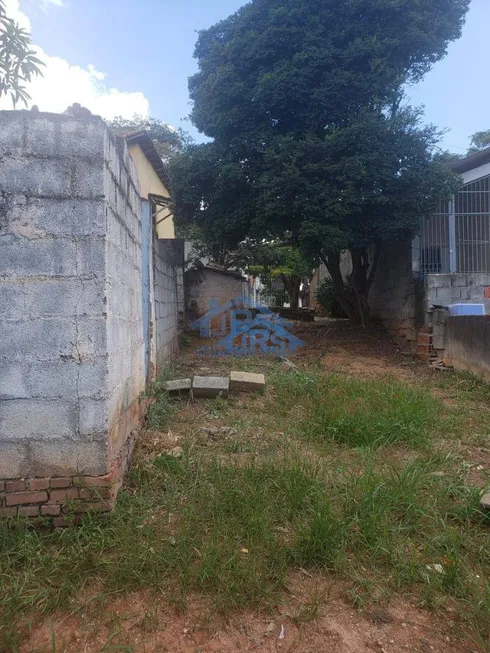 Foto 1 de Lote/Terreno à venda, 250m² em Jardim Jandira, Jandira