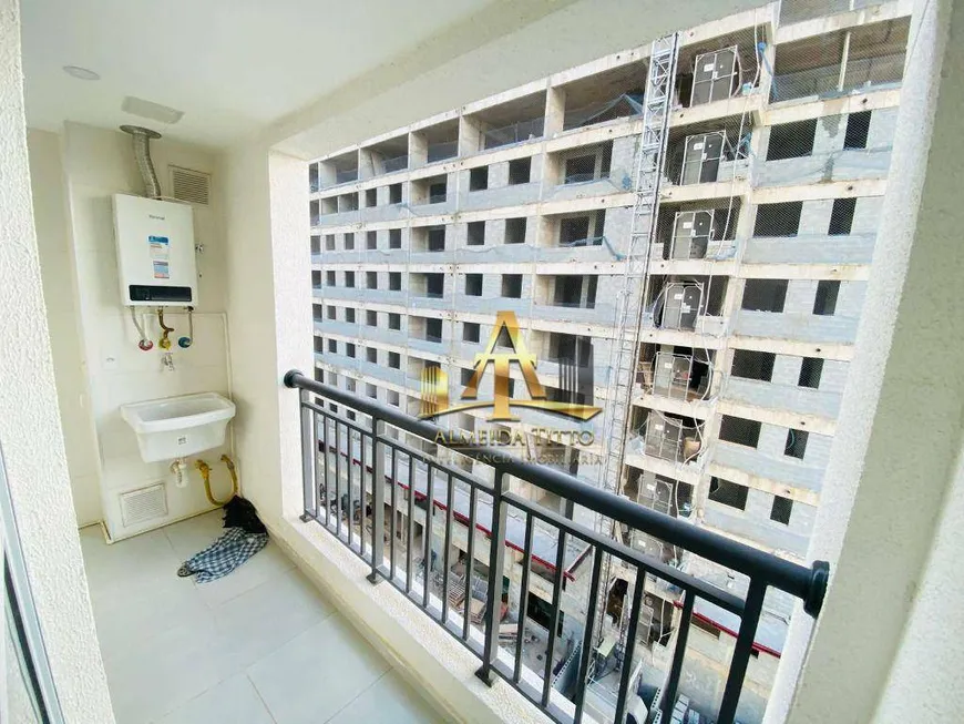 Foto 1 de Apartamento com 2 Quartos para alugar, 47m² em Jardim Tupanci, Barueri