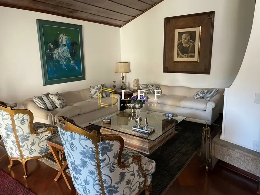 Foto 1 de Casa com 4 Quartos à venda, 414m² em Morumbi, São Paulo