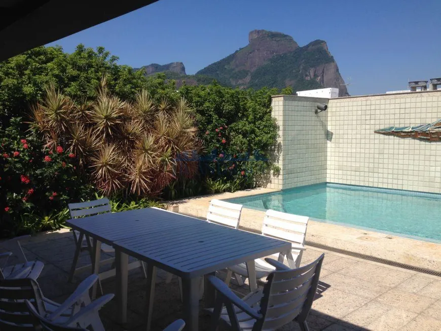 Foto 1 de Cobertura com 5 Quartos à venda, 742m² em Barra da Tijuca, Rio de Janeiro