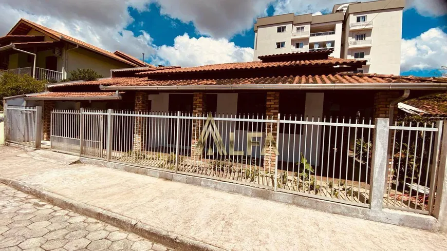 Foto 1 de Casa com 3 Quartos à venda, 188m² em Gravata, Navegantes