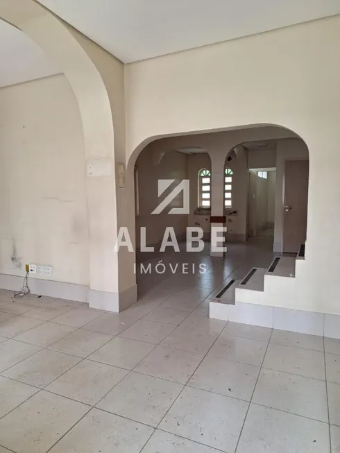 Foto 1 de Casa com 5 Quartos para alugar, 160m² em Granja Julieta, São Paulo