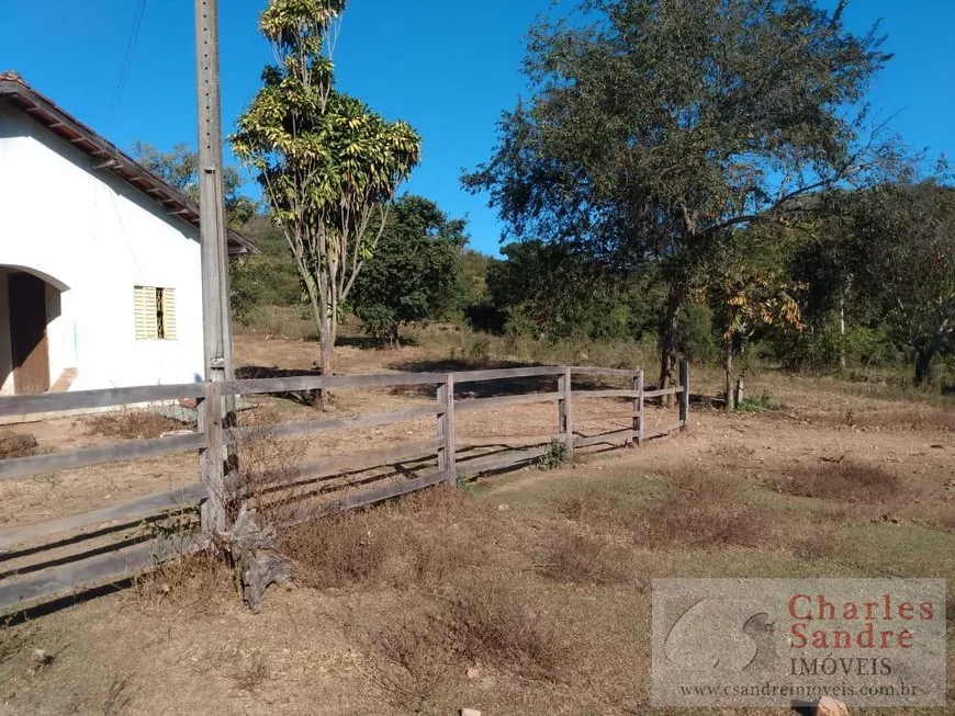 Foto 1 de Fazenda/Sítio com 3 Quartos à venda, 29m² em Zona Rural, Itauçu