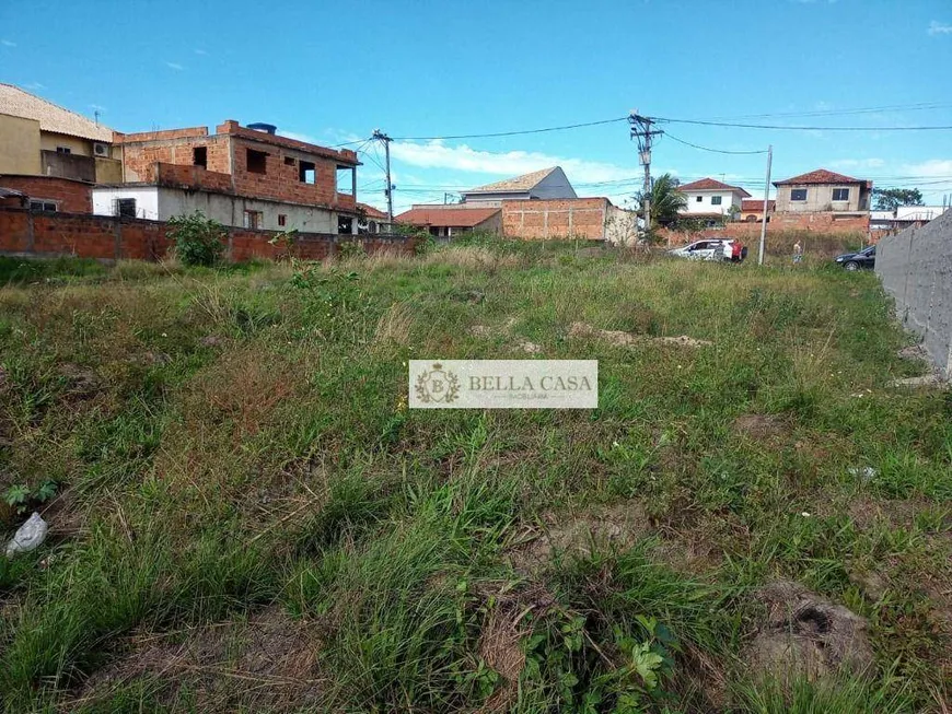 Foto 1 de Lote/Terreno à venda, 318m² em Fazendinha, Araruama