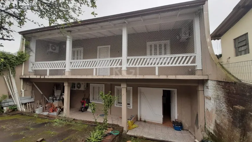 Foto 1 de Casa com 2 Quartos à venda, 119m² em Cavalhada, Porto Alegre