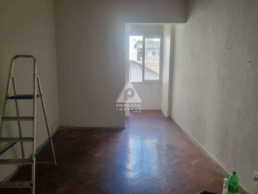 Foto 1 de Apartamento com 2 Quartos à venda, 70m² em Copacabana, Rio de Janeiro