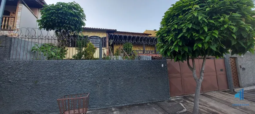 Foto 1 de Casa com 4 Quartos à venda, 200m² em São João Batista, Belo Horizonte