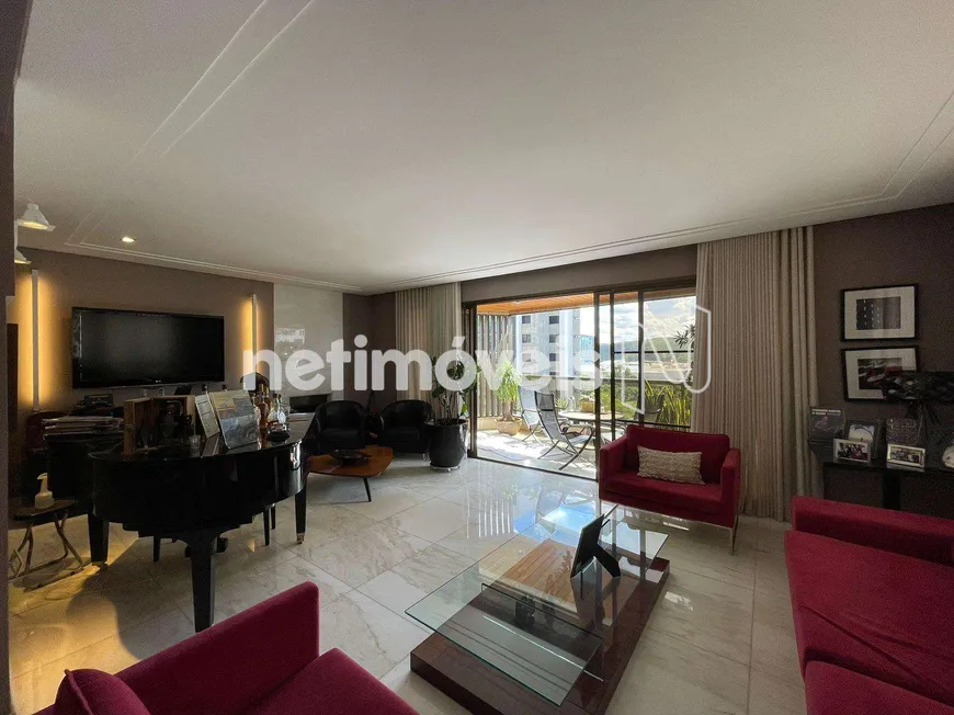 Foto 1 de Apartamento com 4 Quartos para alugar, 200m² em Belvedere, Belo Horizonte