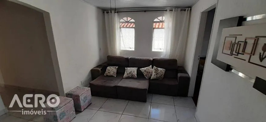 Foto 1 de Casa com 3 Quartos à venda, 187m² em Núcleo Residencial Presidente Geisel, Bauru