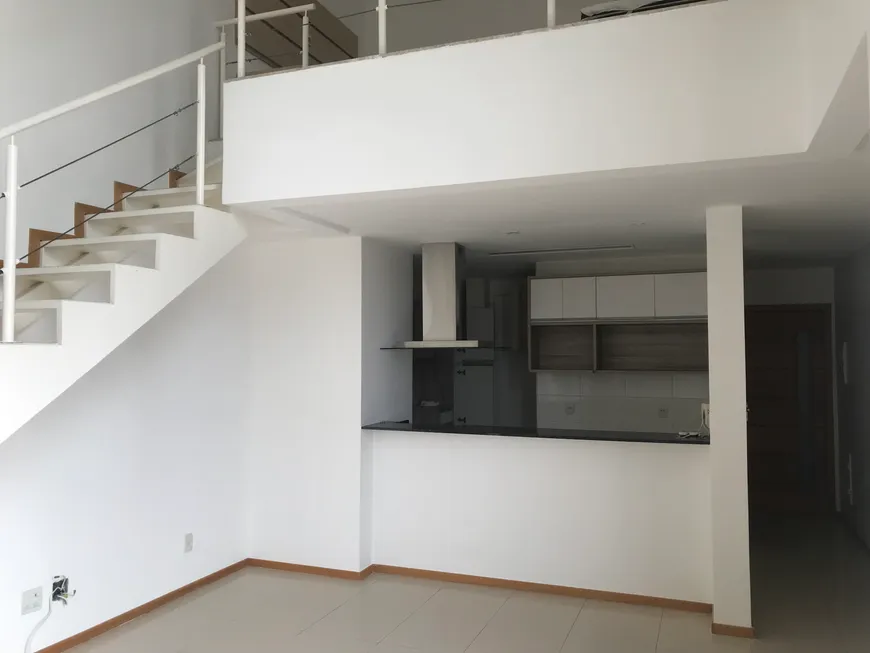 Foto 1 de Apartamento com 1 Quarto à venda, 74m² em Pituba, Salvador