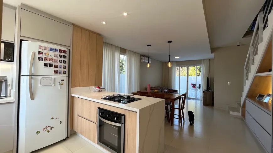 Foto 1 de Casa com 3 Quartos à venda, 115m² em Ingleses do Rio Vermelho, Florianópolis