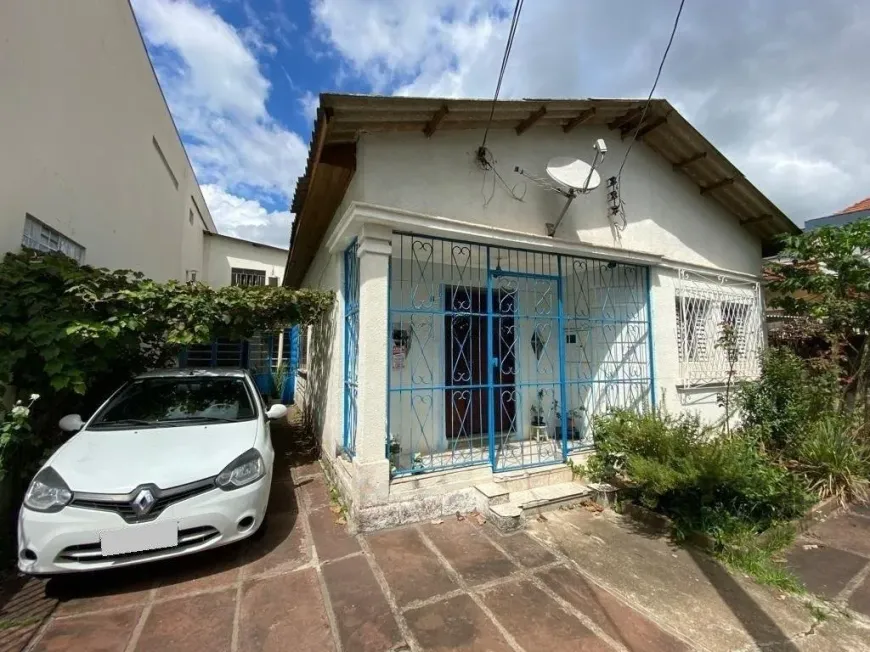 Foto 1 de Casa com 2 Quartos à venda, 181m² em Azenha, Porto Alegre