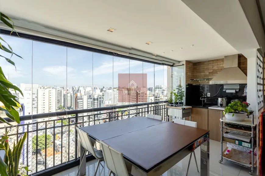 Foto 1 de Apartamento com 3 Quartos à venda, 137m² em Moema, São Paulo