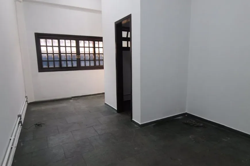 Foto 1 de Sala Comercial para alugar, 30m² em Jardim Guapituba, Mauá