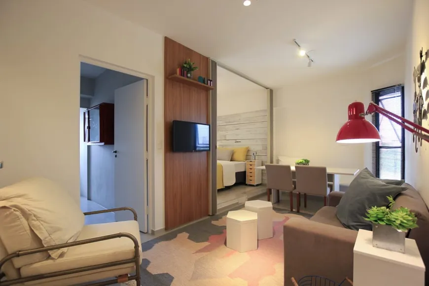 Foto 1 de Apartamento com 1 Quarto para venda ou aluguel, 46m² em Cambuí, Campinas