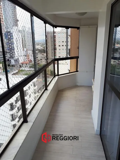 Foto 1 de Apartamento com 3 Quartos à venda, 105m² em Centro, Balneário Camboriú