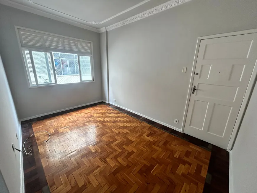 Foto 1 de Apartamento com 2 Quartos à venda, 70m² em Laranjeiras, Rio de Janeiro