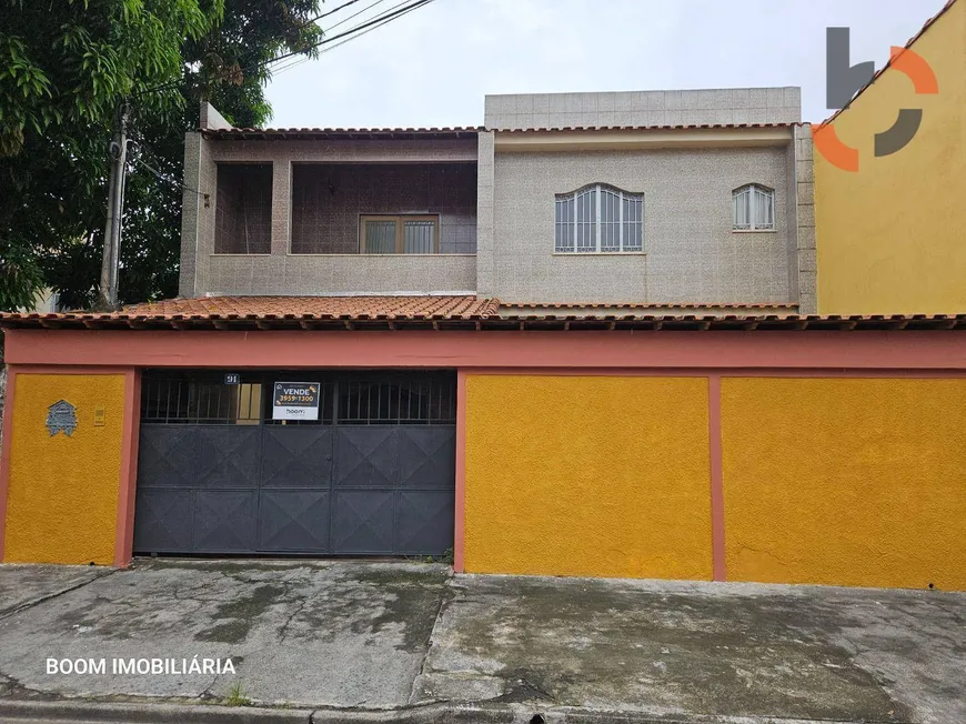 Foto 1 de Casa com 6 Quartos à venda, 210m² em Kennedy , Nova Iguaçu