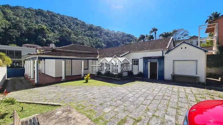 Foto 1 de Casa com 7 Quartos para alugar, 229m² em Centro, Petrópolis
