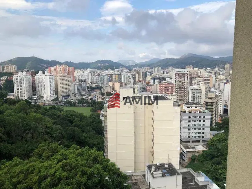 Foto 1 de Apartamento com 2 Quartos à venda, 65m² em Ingá, Niterói