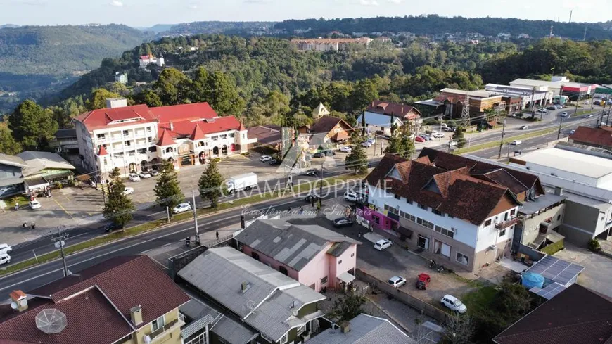 Foto 1 de Lote/Terreno à venda, 575m² em Avenida Central, Gramado