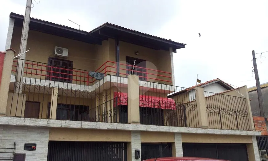 Foto 1 de Sobrado com 4 Quartos à venda, 326m² em Vila Cecília, Mogi das Cruzes