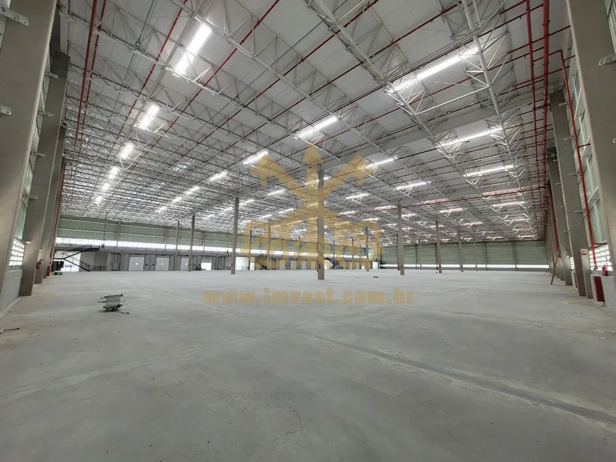 Foto 1 de Galpão/Depósito/Armazém para alugar, 4299m² em Una, Itaquaquecetuba